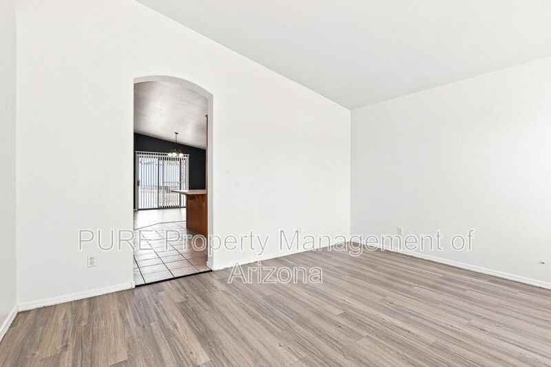 8952 E Birchwood Cir - Photo 4 of 31