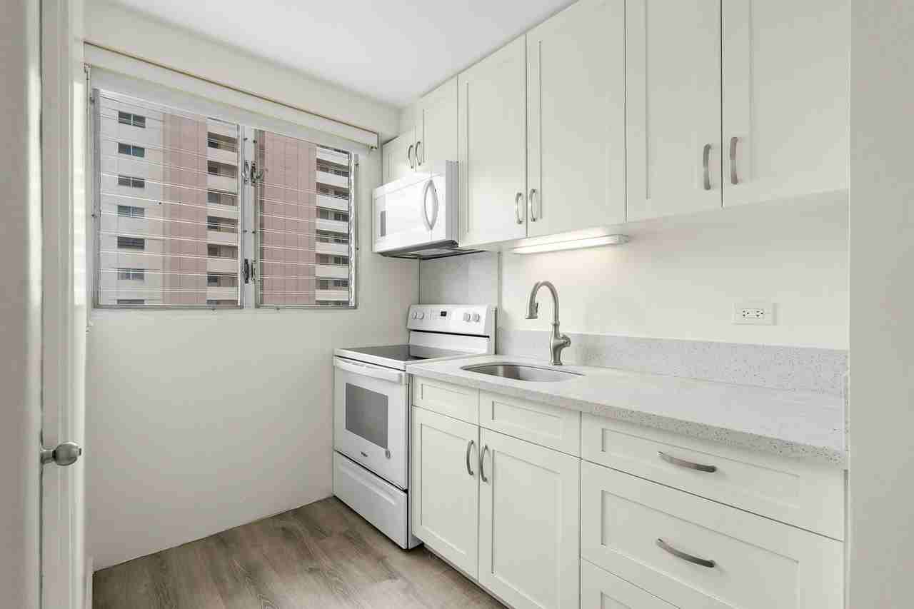 747 Amana St #507 - Photo 4 of 22