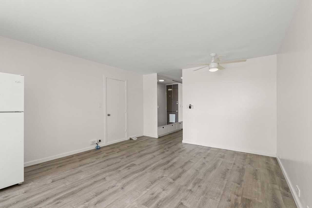 747 Amana St #507 - Photo 6 of 22