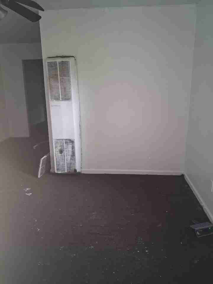 3083 Guernsey Ave - Photo 2 of 9