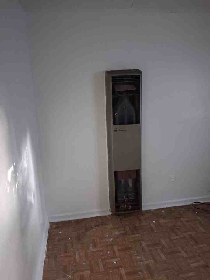 3083 Guernsey Ave - Photo 6 of 9