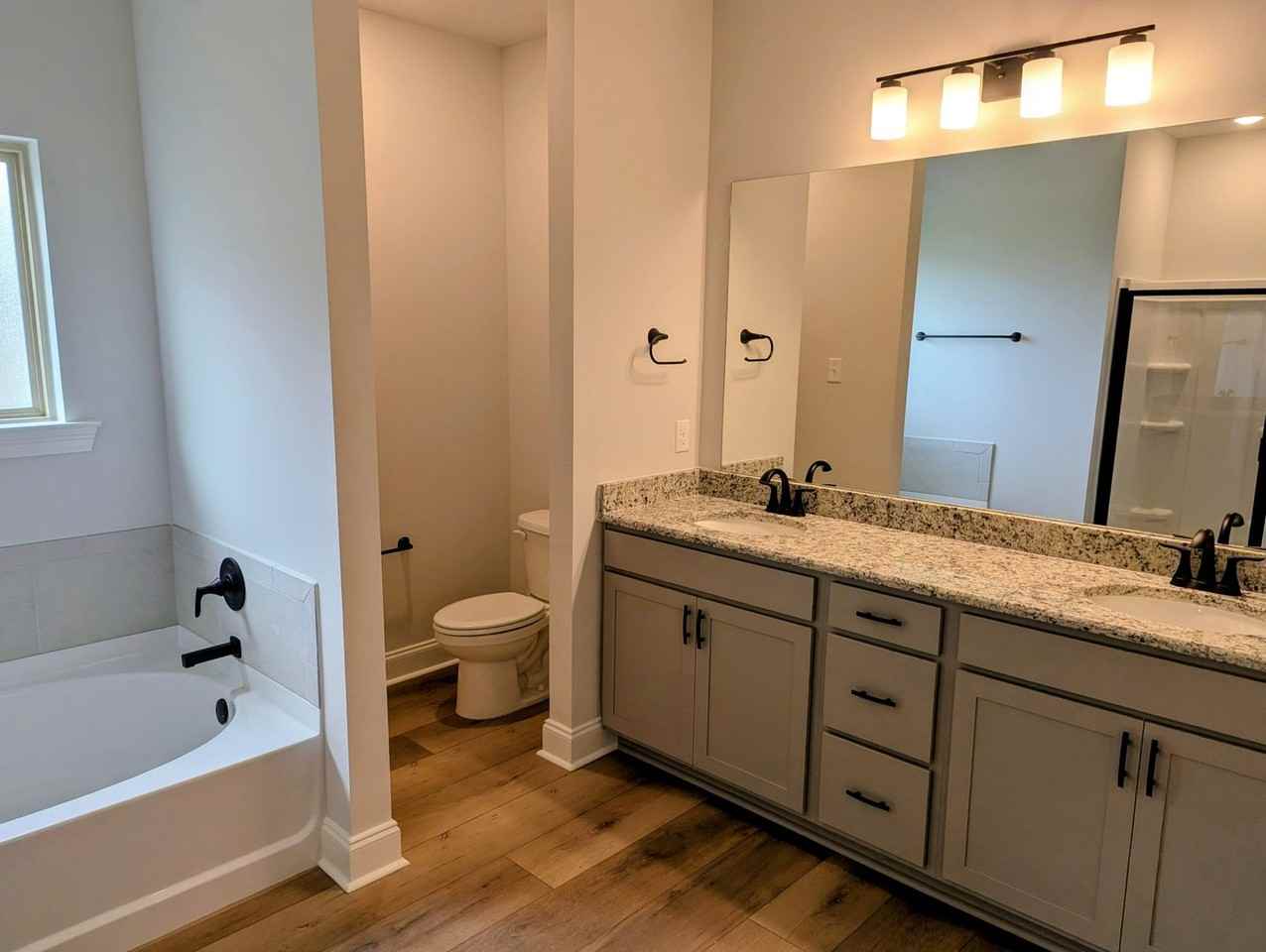 143 Ridley Ln - Photo 6 of 16
