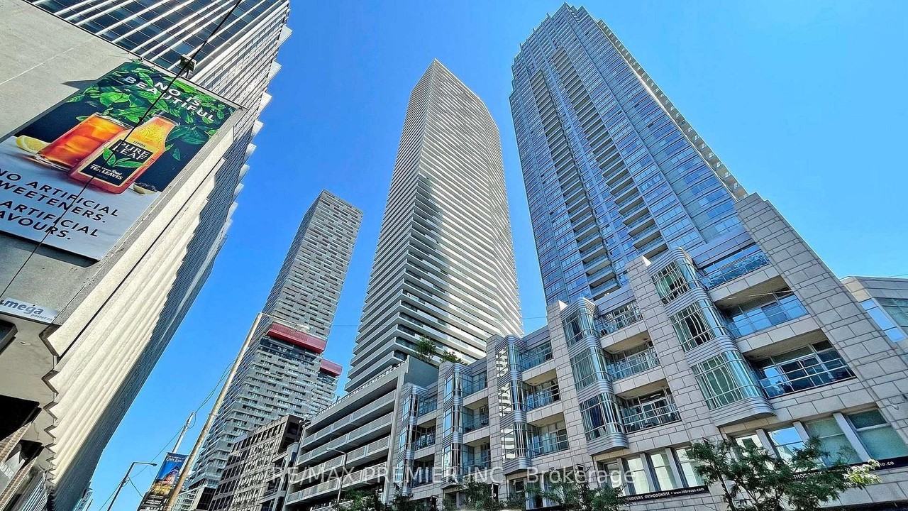 2221 Yonge Street #3105 - Photo 2 of 12