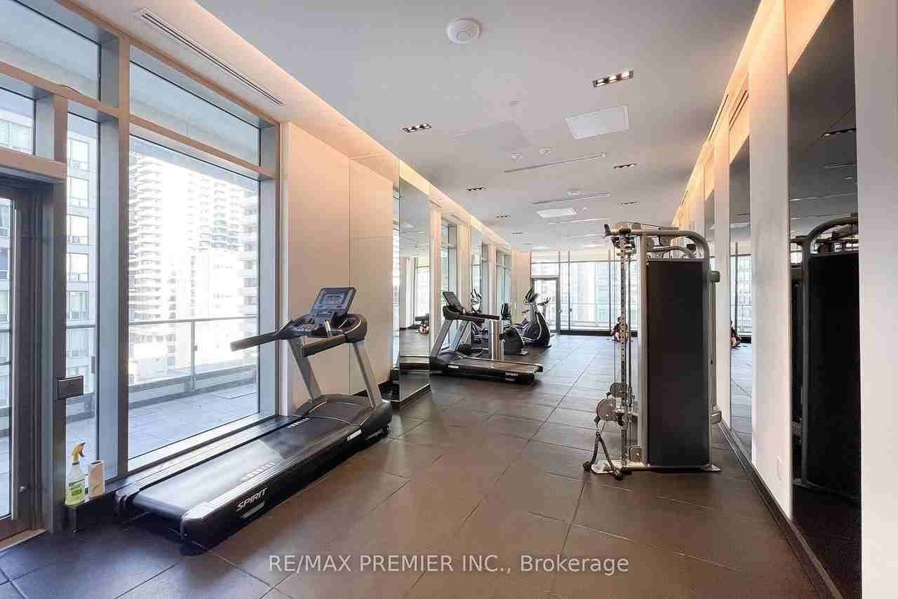 2221 Yonge Street #3105 - Photo 7 of 12