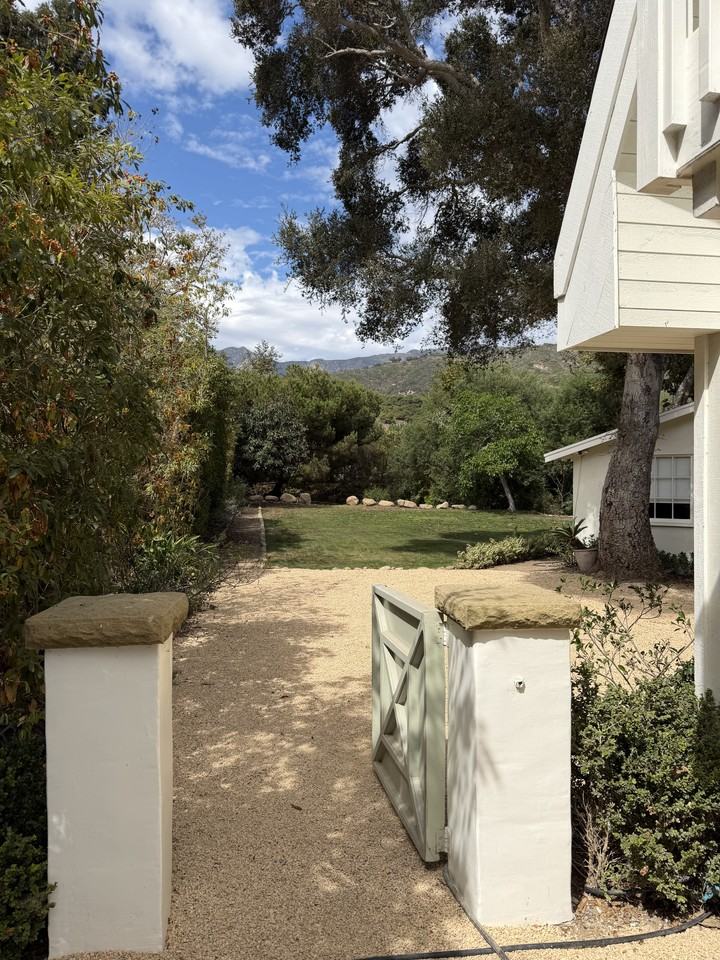 3196 Serena Ave #NA - Photo 6 of 24