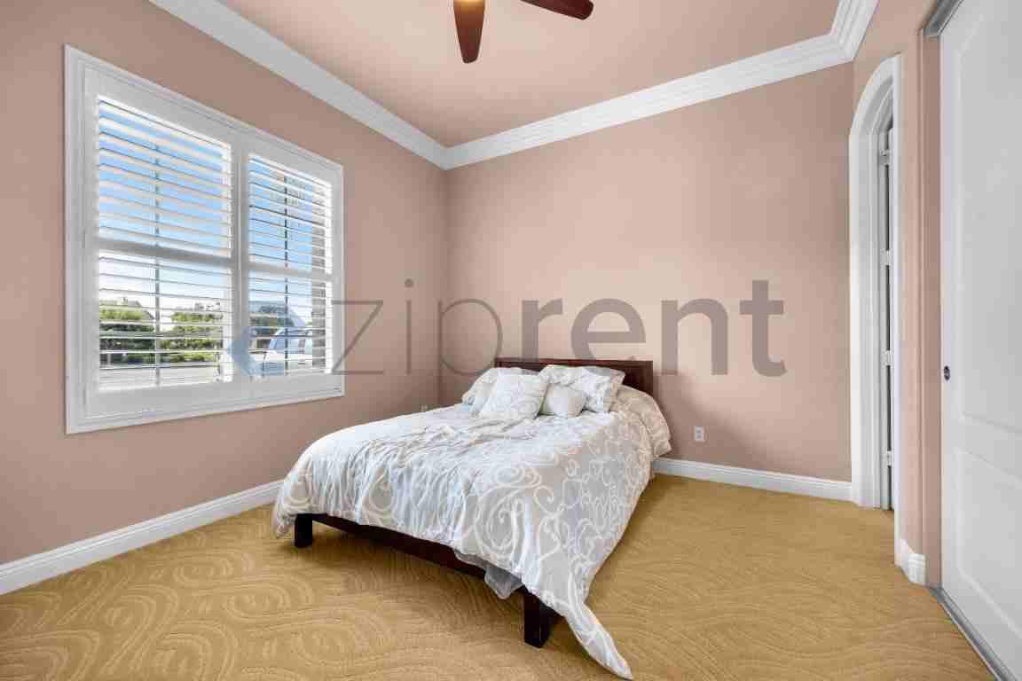 2791 Silver Oak Ct - Photo 4 of 31