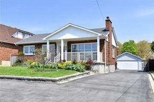 featured image of 32 Blossom Lane #UPPER