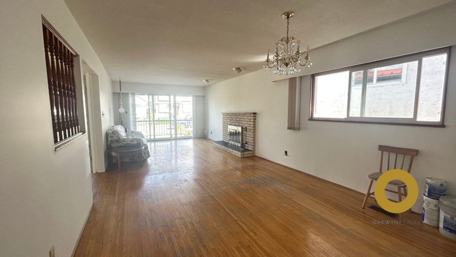 4119 Victoria Dr - Photo 2 of 13