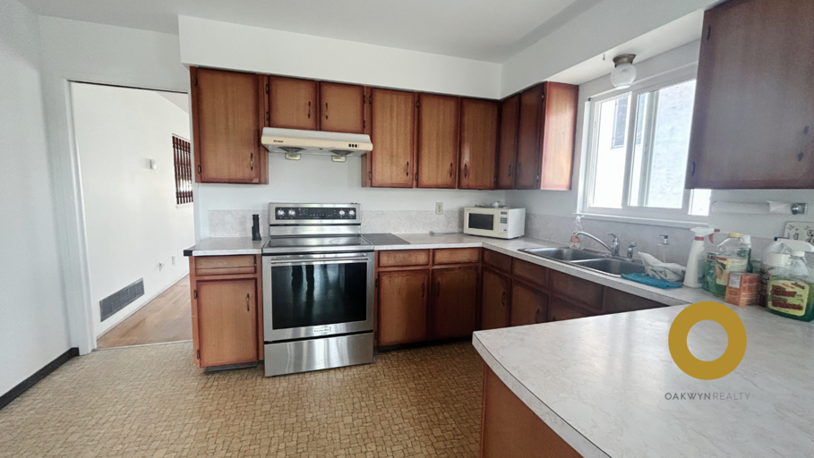 4119 Victoria Dr - Photo 4 of 13
