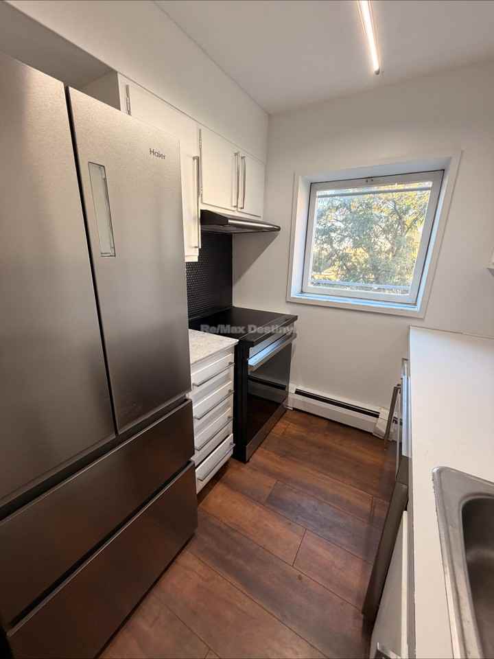 12 Inman St #53 - Photo 3 of 12