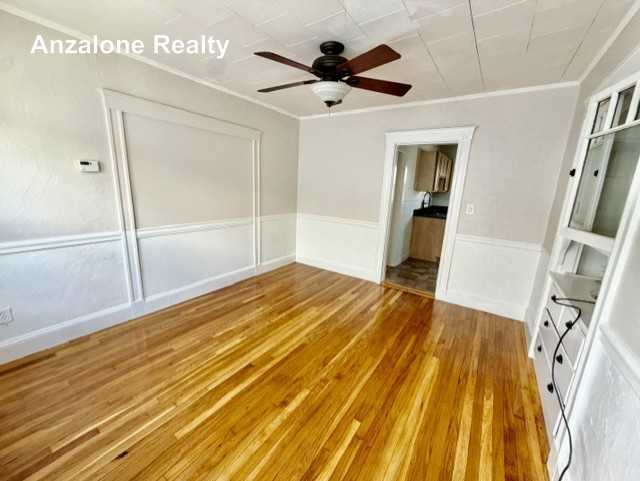 272 Willis Ave #2 - Photo 3 of 20