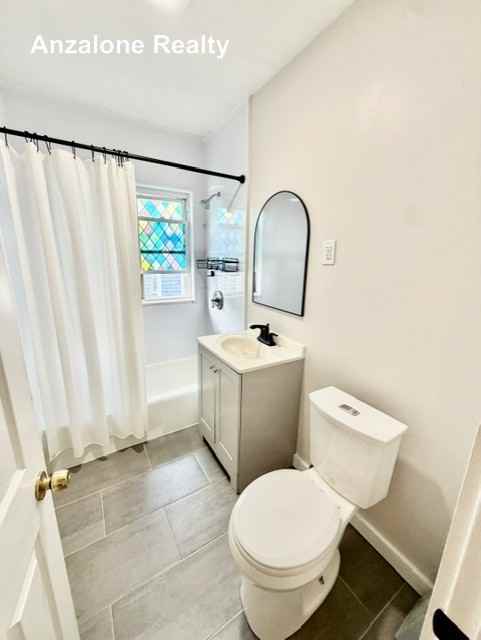 272 Willis Ave #2 - Photo 5 of 20