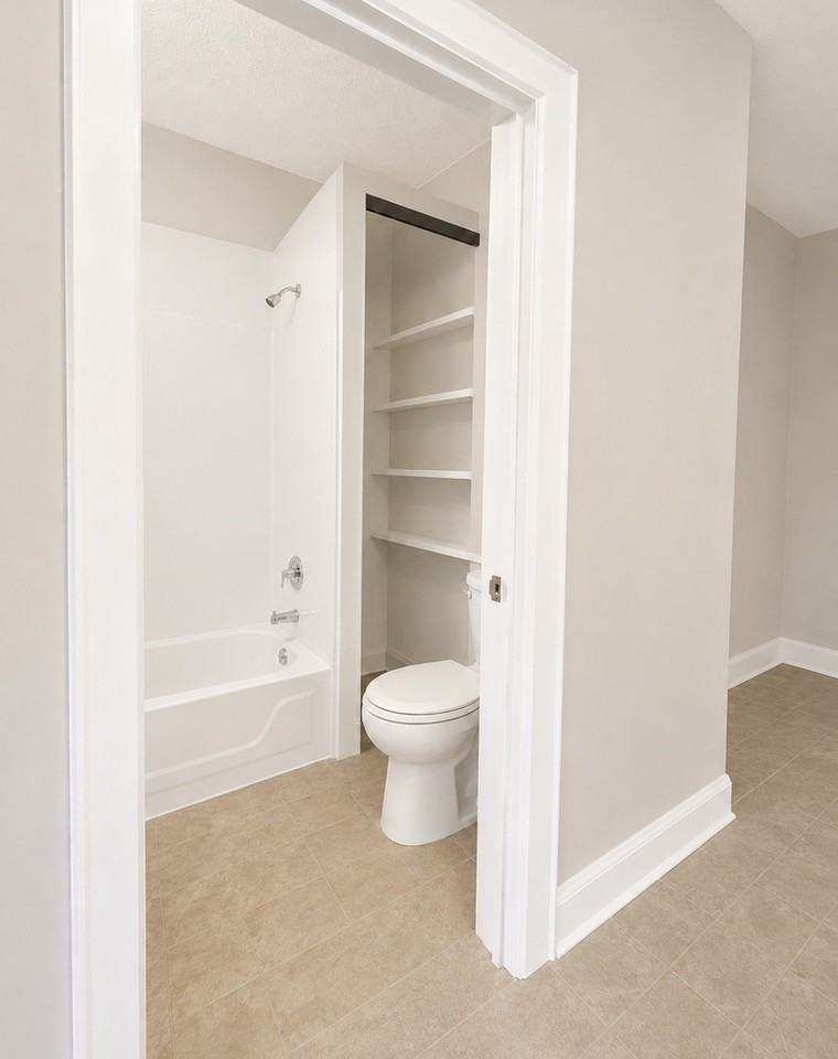 874 Selby Ave - Photo 4 of 6