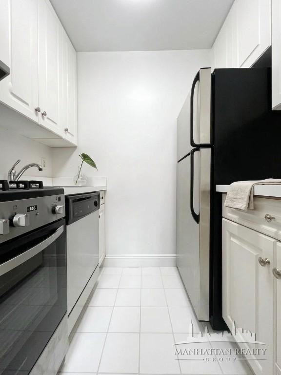 E 24th St #6 - Photo 2 of 6