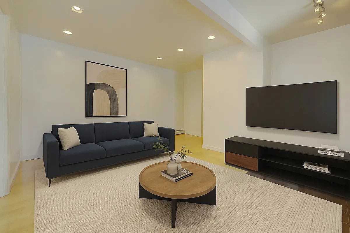 118 Ridge St #3B - Photo 4 of 5