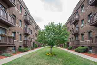 3026 N Halsted St #C5 - Photo 1 of 1