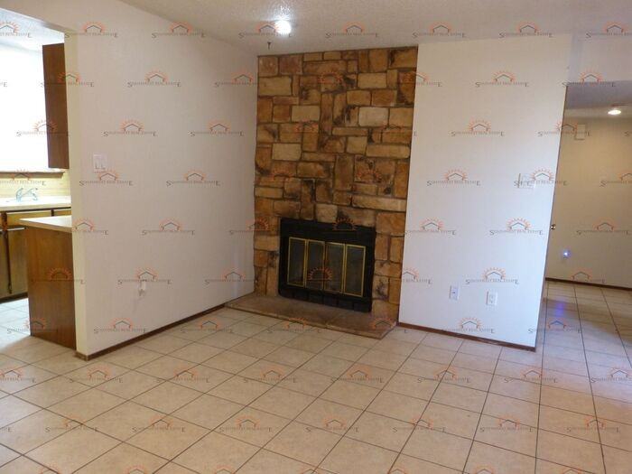 1204 W Manana Blvd #A - Photo 4 of 17