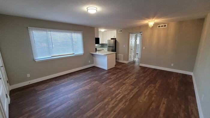 6020 Metcalf Ln #1A - Photo 2 of 26