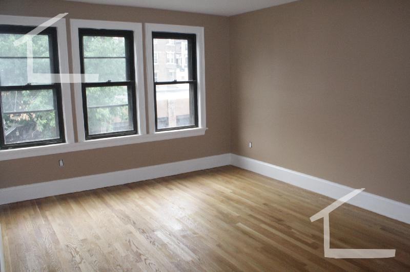 30 Woodstock Ave - Photo 2 of 8
