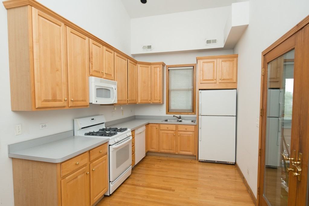 1938 W Diversey Pkwy #WA10 - Photo 2 of 20