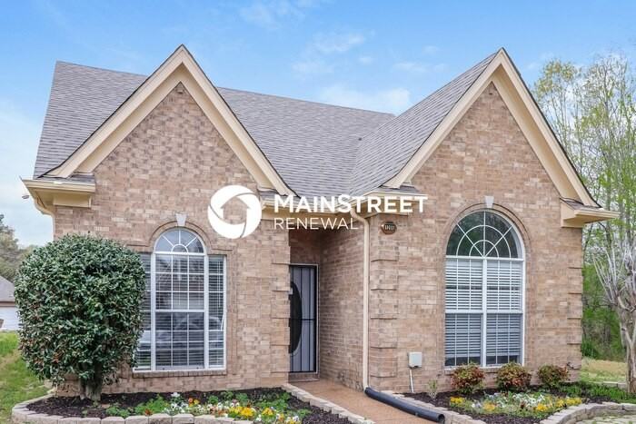 1266 Travers Ln - Photo 4 of 17