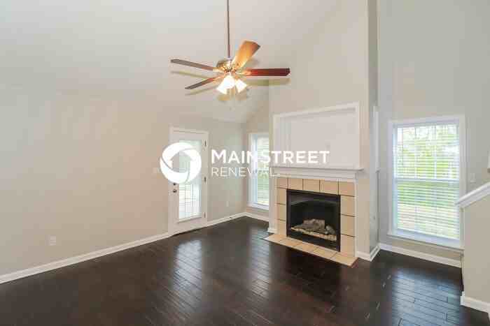 1266 Travers Ln - Photo 5 of 17