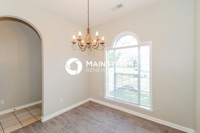 1266 Travers Ln - Photo 7 of 17
