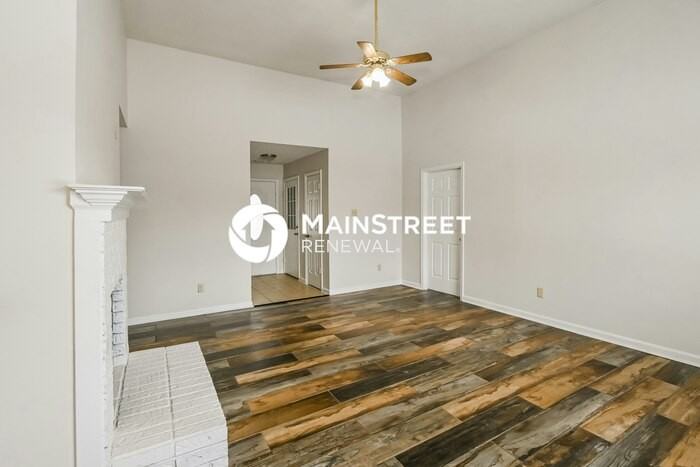 5930 Cottage Hill Dr - Photo 2 of 17