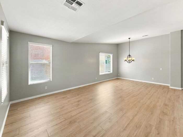 3279 E Anika Dr - Photo 7 of 50