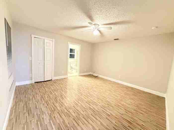 1365 18th St - Photo 7 of 12