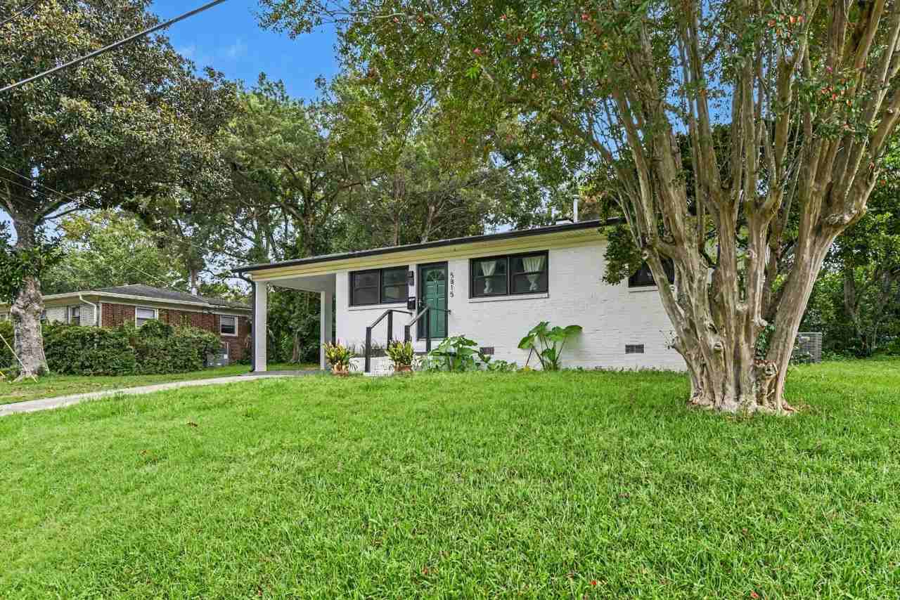 5815 Hume Ave - Photo 3 of 11
