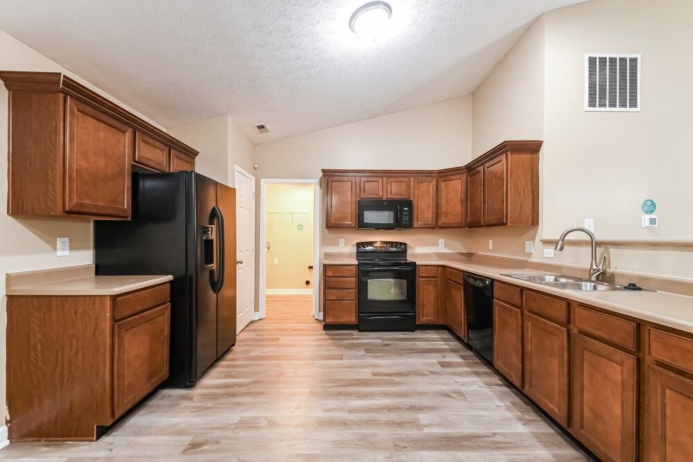 8689 N Deer Crossing Blvd - Photo 7 of 32