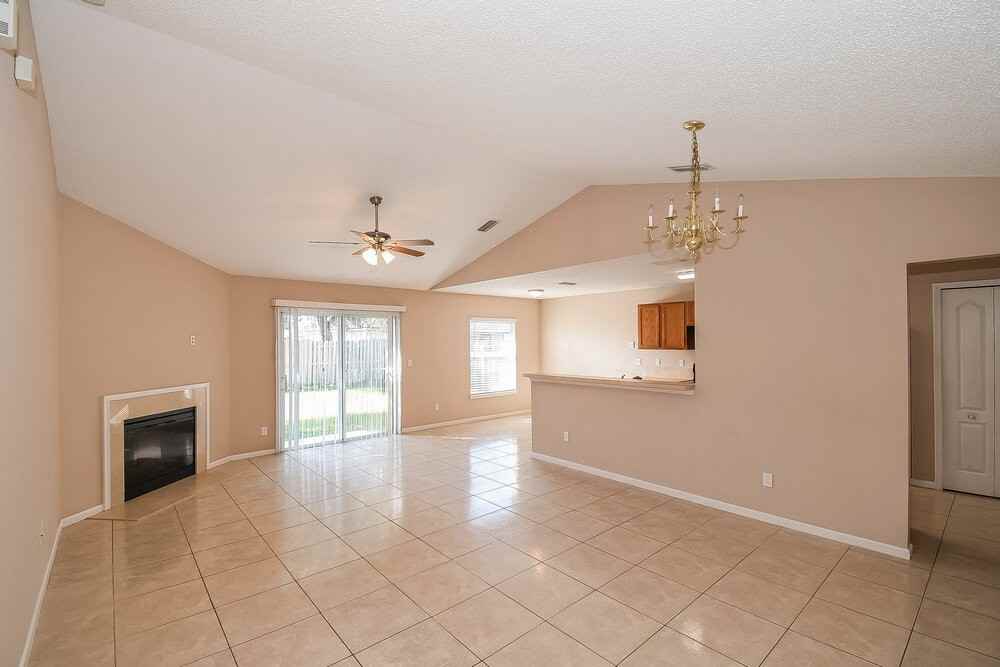 6522 Blue Leaf Ln - Photo 5 of 16