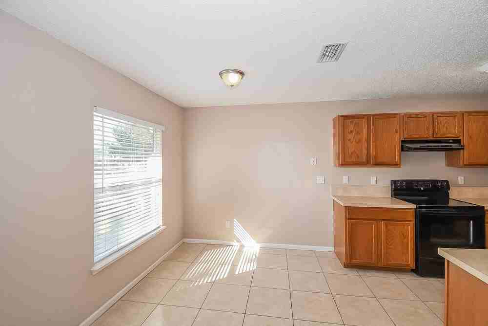 6522 Blue Leaf Ln - Photo 7 of 16