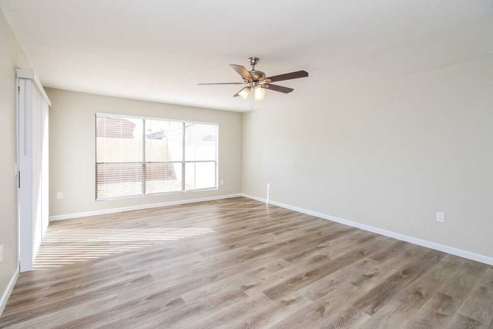 1505 E Commerce Ave - Photo 6 of 17