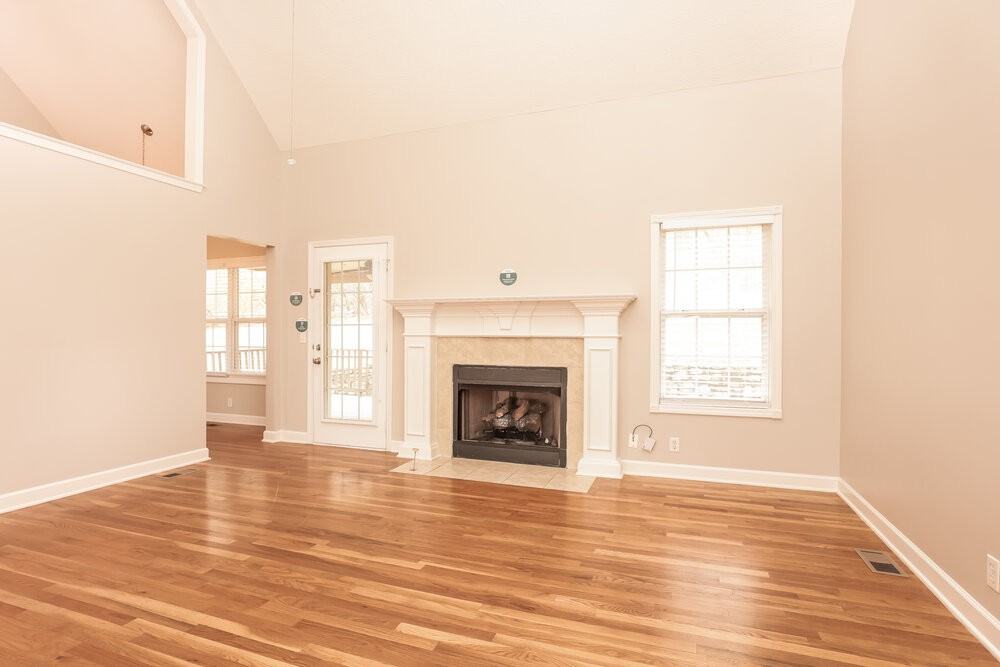 209 Saint Martins Ln - Photo 4 of 17