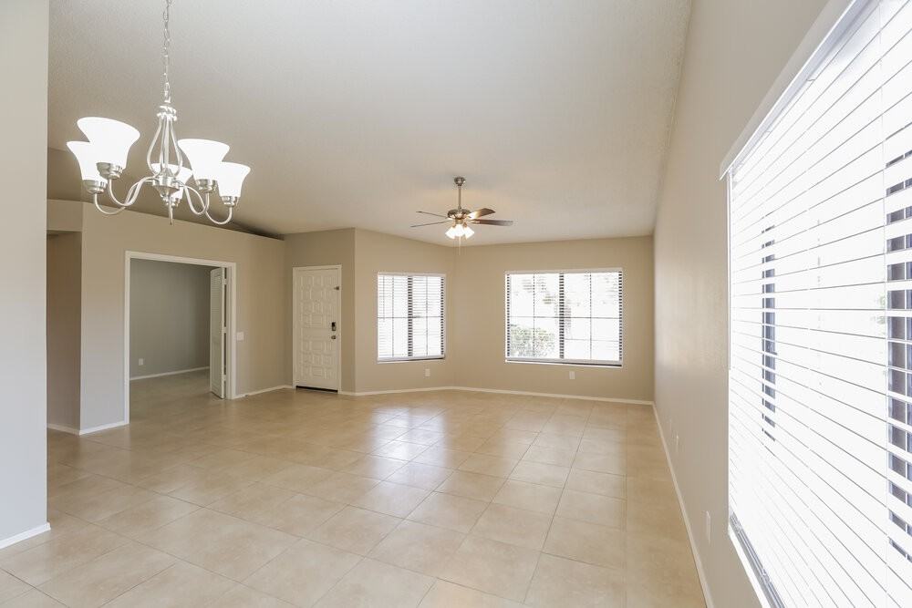 7709 W Redfield Rd - Photo 5 of 16