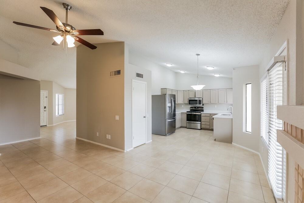 7709 W Redfield Rd - Photo 6 of 16