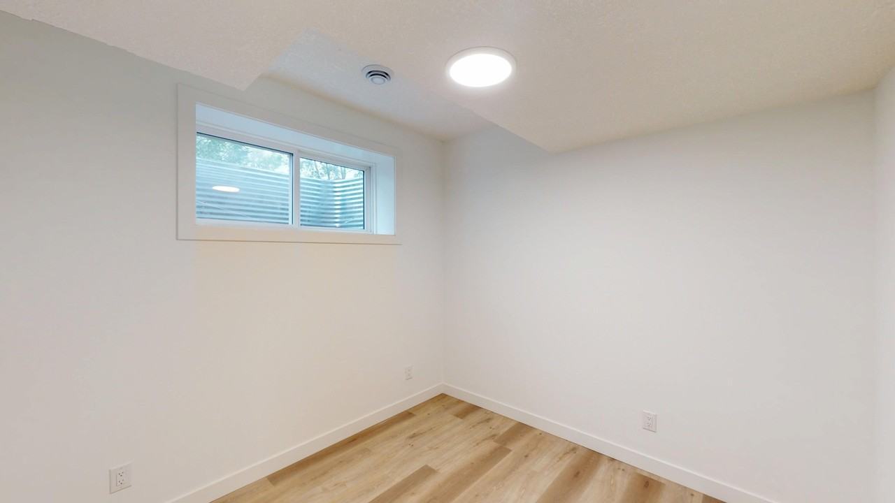 7121 140 Ave Nw Bsmt #Bsmt - Photo 6 of 7
