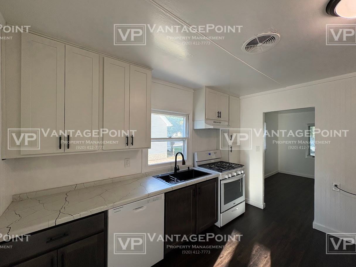 1735 11th Ave #1 - Photo 3 of 15