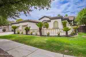 featured image of 4711 E Buckboard Ct