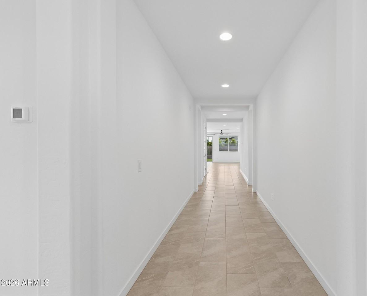 519 S Avocet St - Photo 5 of 50