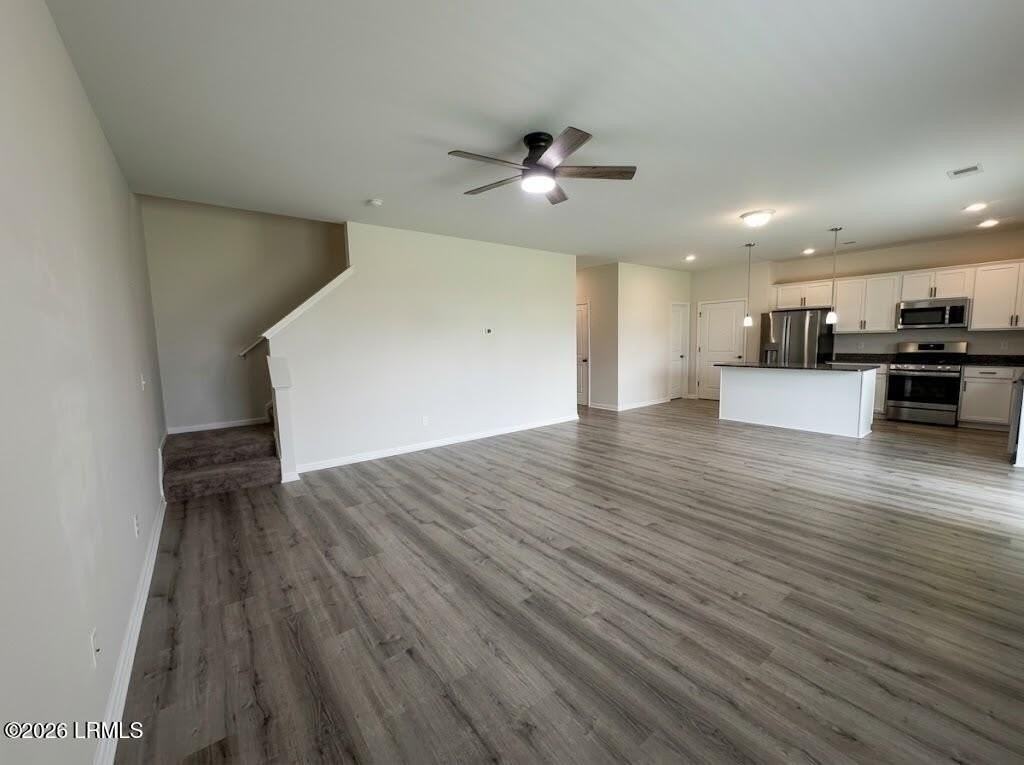 163 Great Bend Dr - Photo 3 of 25
