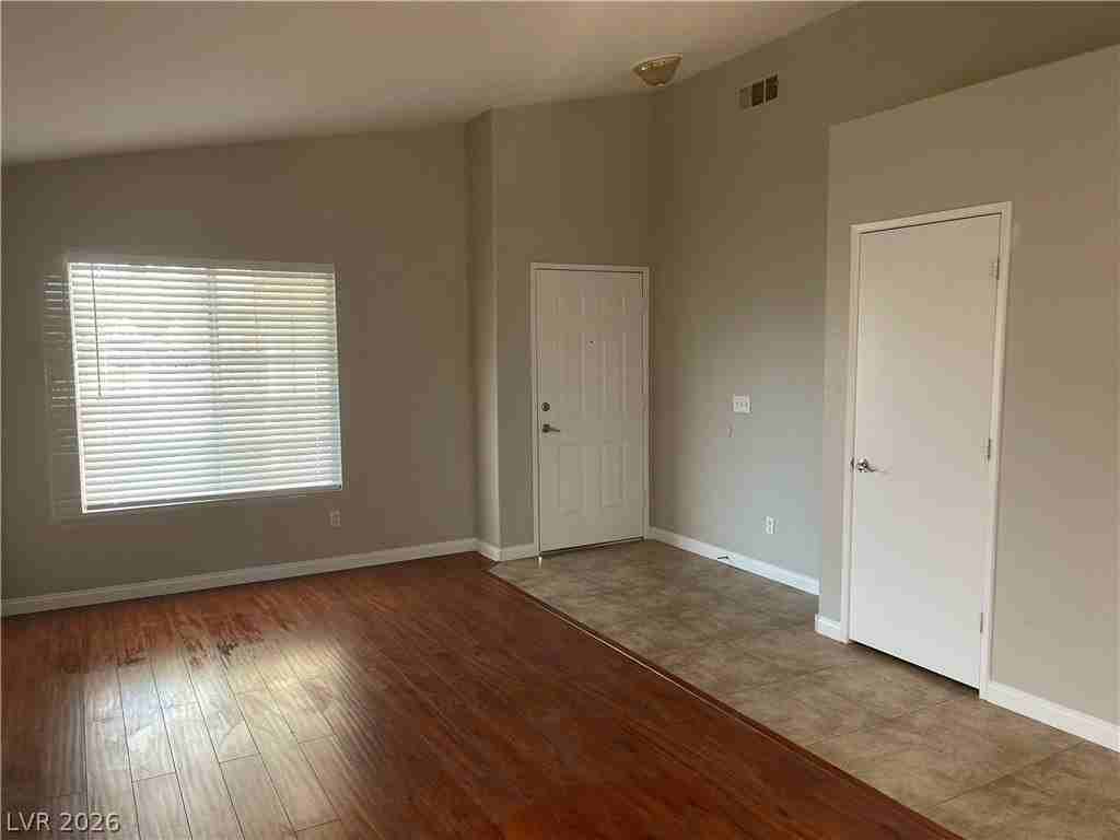 4805 White Aspen Ave - Photo 3 of 31
