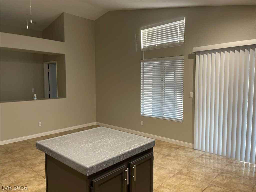 4805 White Aspen Ave - Photo 7 of 31