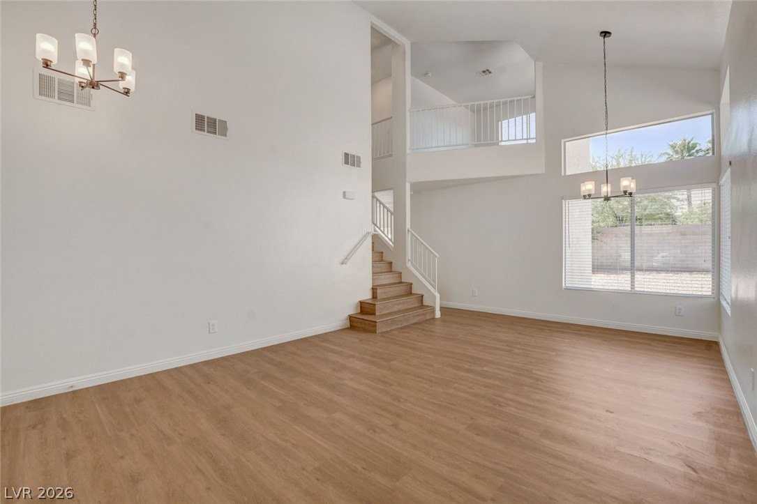 1441 Iron Springs Dr - Photo 5 of 50