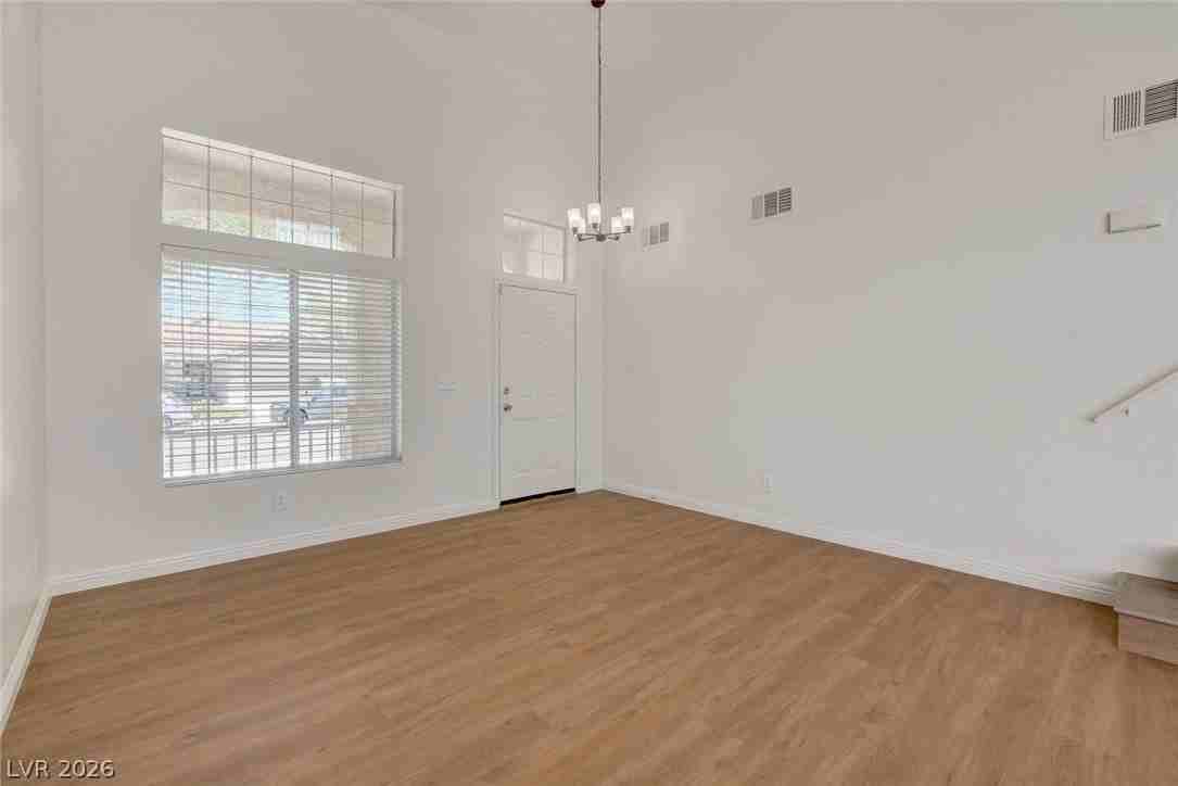 1441 Iron Springs Dr - Photo 6 of 50