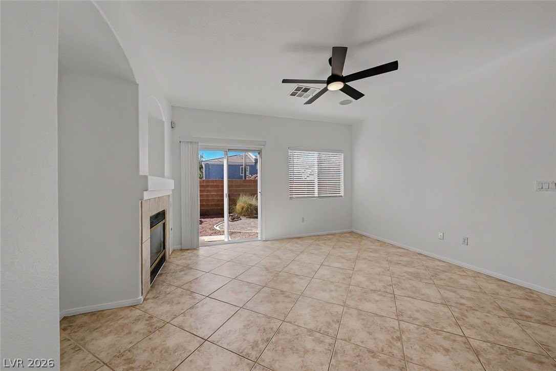 259 Queens Ct - Photo 6 of 29