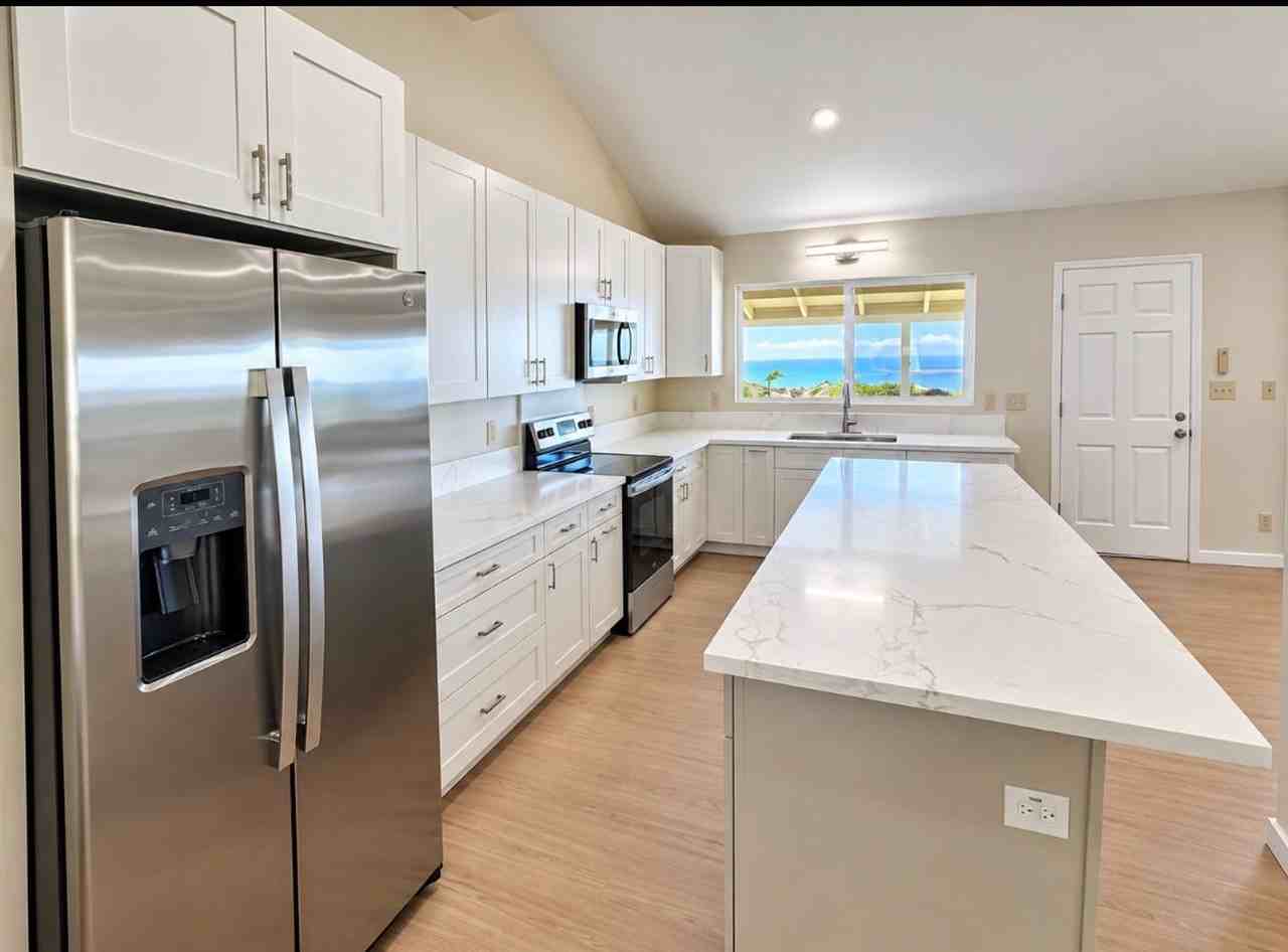2192 Ahaku Pl - Photo 2 of 9