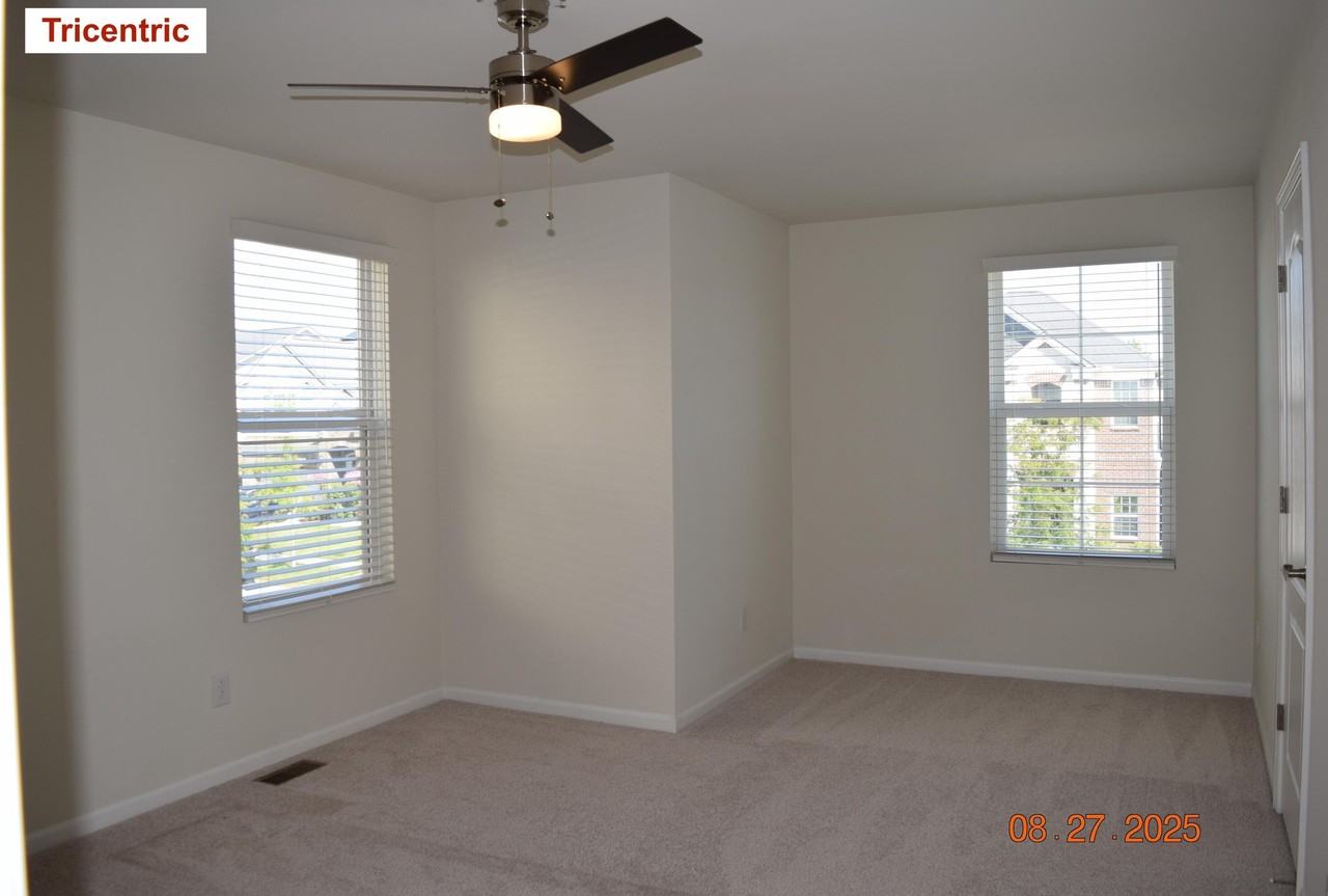 49577 Shoreline Dr - Photo 6 of 21